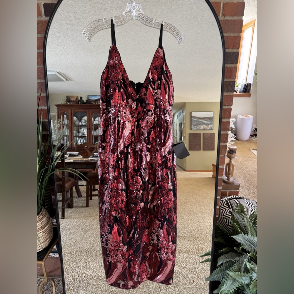 Red and Black Sequins Sleeveless Dress